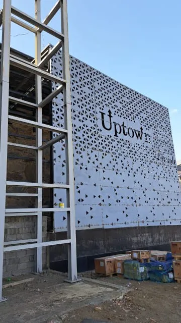 وواجهات ليزر   