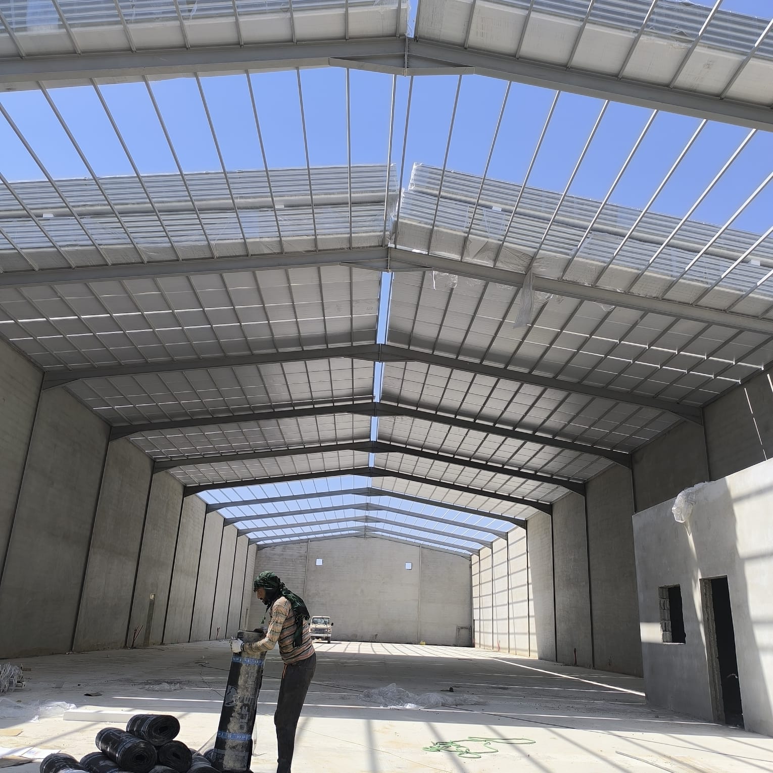 هناجر مستودعات